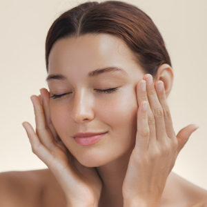 Resveratrol antioxidante que protege y rejuvenece la piel. Ayuda contra arrugas, acné, inflamación y daño ambiental. Ideal para cuidado antiedad y reafirmante.
