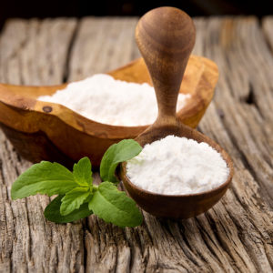 Edulcorante natural extraído de la planta Stevia. Endulza sin calorías y sin afectar la glucosa en sangre, ideal para diabéticos y quienes buscan reducir el consumo de azúcar.